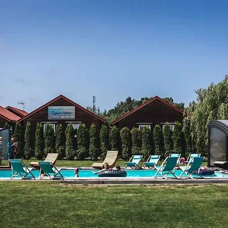 Сasa de vacaciones Holiday Home New 5 With Communal Pool By Interhome *